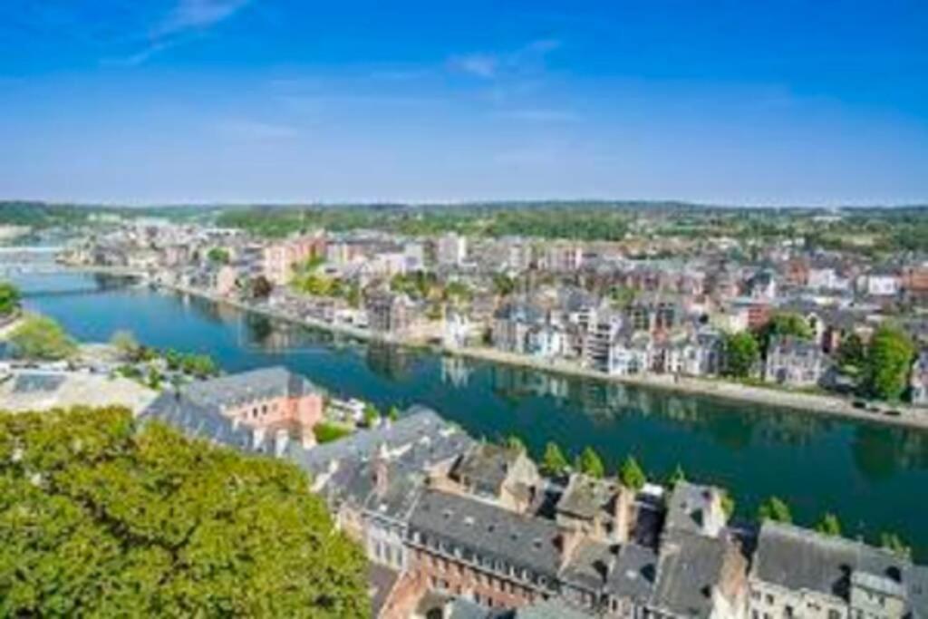 ô17 Apartamento Namur Exterior foto
